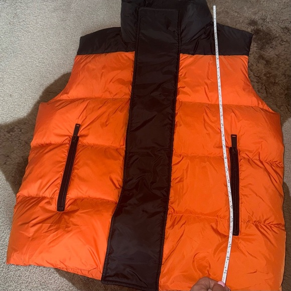 DSQUARED2 Men's Orange and Black Puffer Vest - Picture 7 of 15